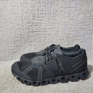 On Running Cloud 5 Women's Size US 9 All Black Swiss Engineering Sneaker Shoes